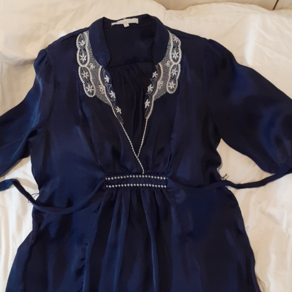 Charlotte Russe medium navy/white polyester blouse